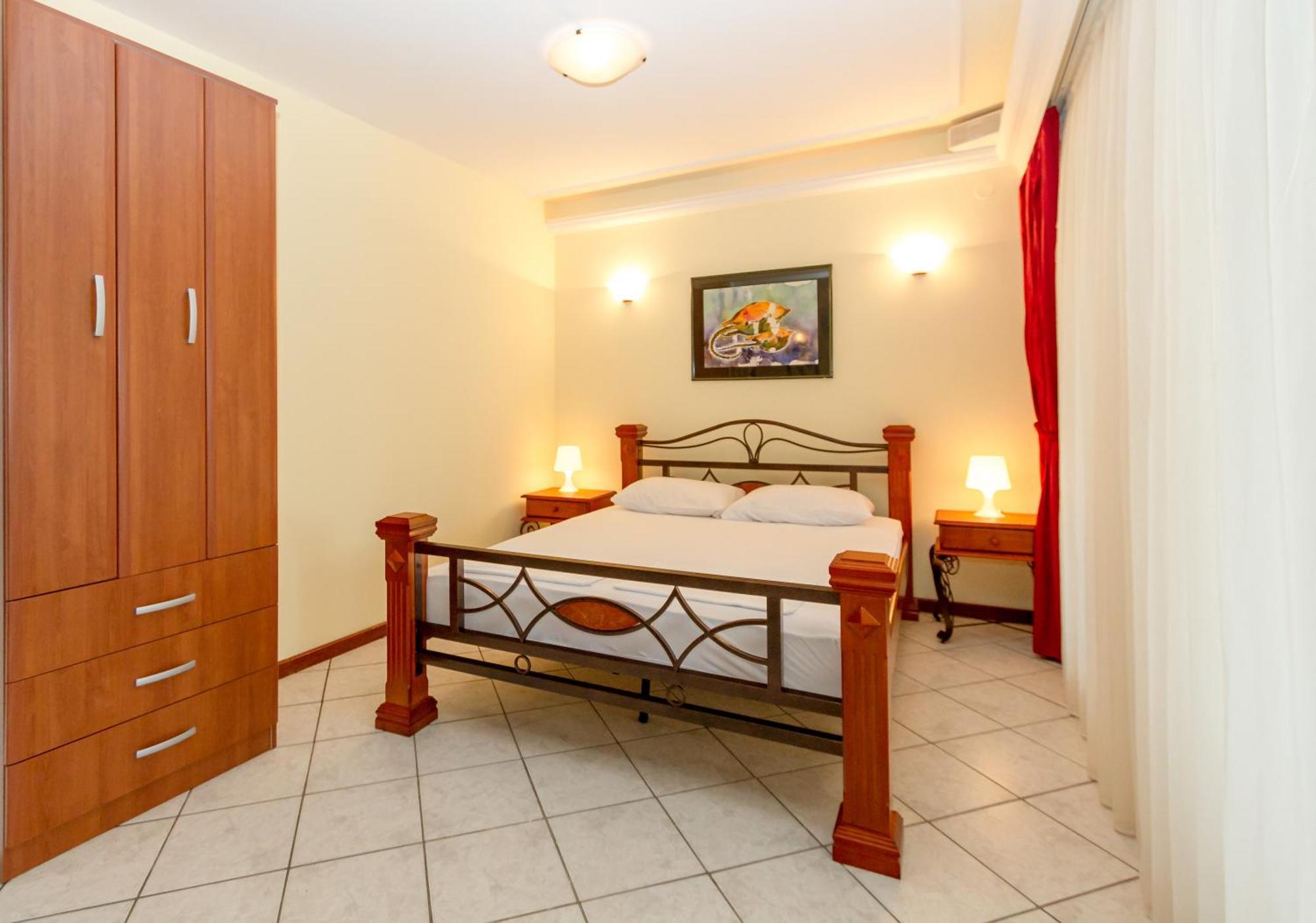 Milan'S Apartments Свети-Стефан Номер фото
