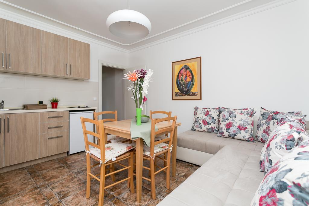 Milan'S Apartments Свети-Стефан Экстерьер фото